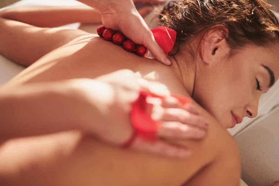 NABE SPA w hotelu Nosalowy Dwór, luksusowy masaż koralami. Nosalowy Dwór, koralowy zabieg w Nabe SPA