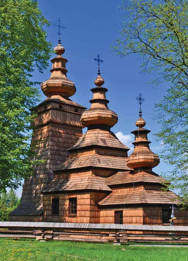 Polska na weekend Malopolska Karpaty Klasztor